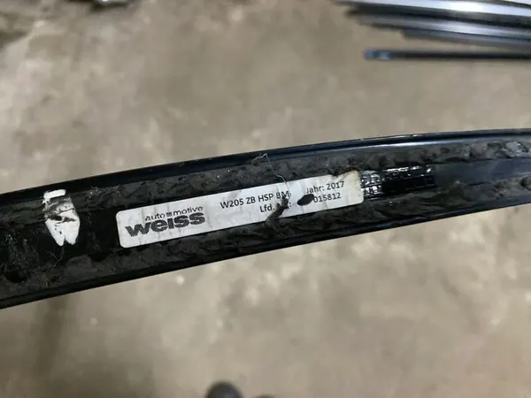 MERCEDES 205 C KLASSE AMG SPOILER BAKRE LISTA image 4