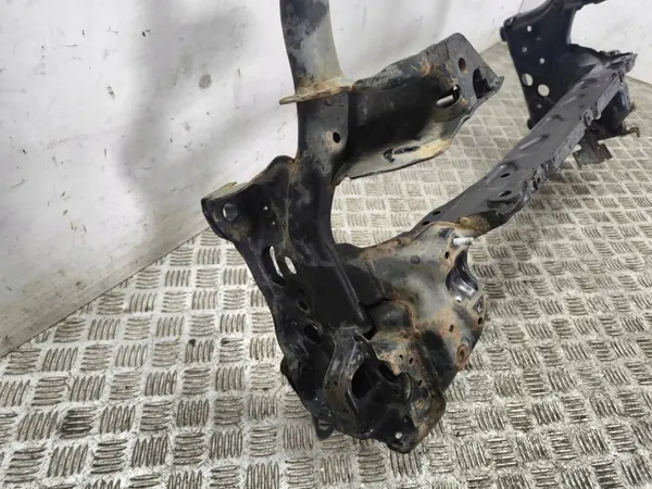 Audi A7 S7 Voorste hulpframe OEM AMD130570 - Gebruikt image 3