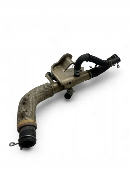 Toyota EGR-kylarrör OEM UTO65965 - Begagnad image 2