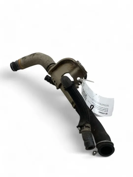 Toyota EGR-kylarrör OEM UTO65965 - Begagnad image 3