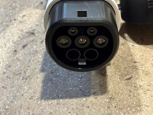Hyundai Ioniq 5 sähköauton latauskaapeli OEM 91686GI060 image 3