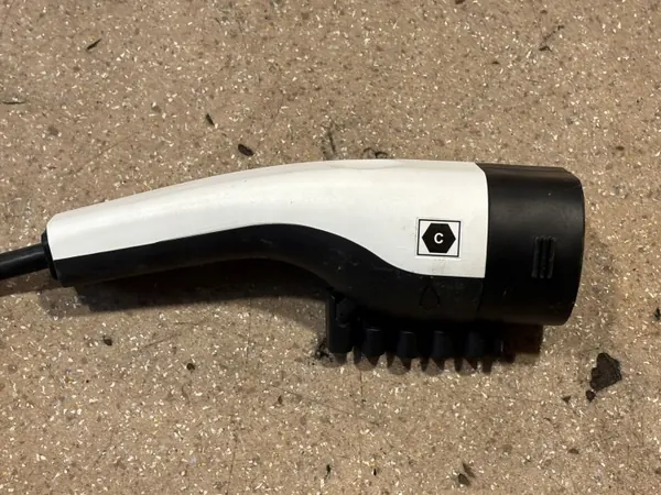 Hyundai Ioniq 5 sähköauton latauskaapeli OEM 91686GI060 image 6