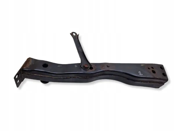 Nissan Qashqai etuistuimen kiinnike OEM 544104EA0A image 4