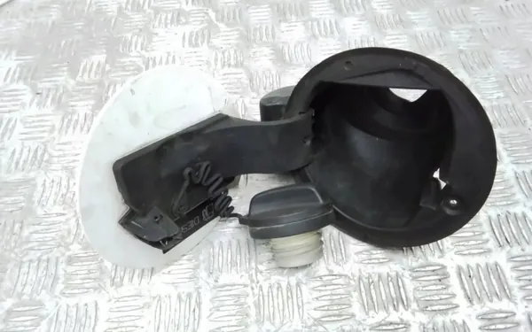 Polttoainesäiliön kansi OEM 31298740 Volvo XC60 3.2L image 4