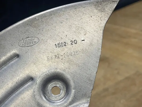FK722C028AD Rolamentos e cubos traseiros Land Rover image 3
