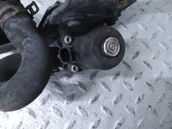 Vattenpump OEM 31686005 för Volvo V60 II 2.0 D D4 image 4