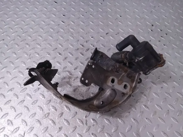 Vattenpump OEM 31686005 för Volvo V60 II 2.0 D D4 image 6