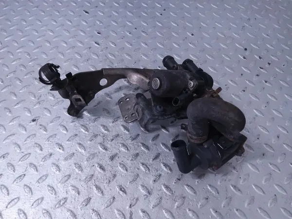 Vattenpump OEM 31686005 för Volvo V60 II 2.0 D D4 image 7