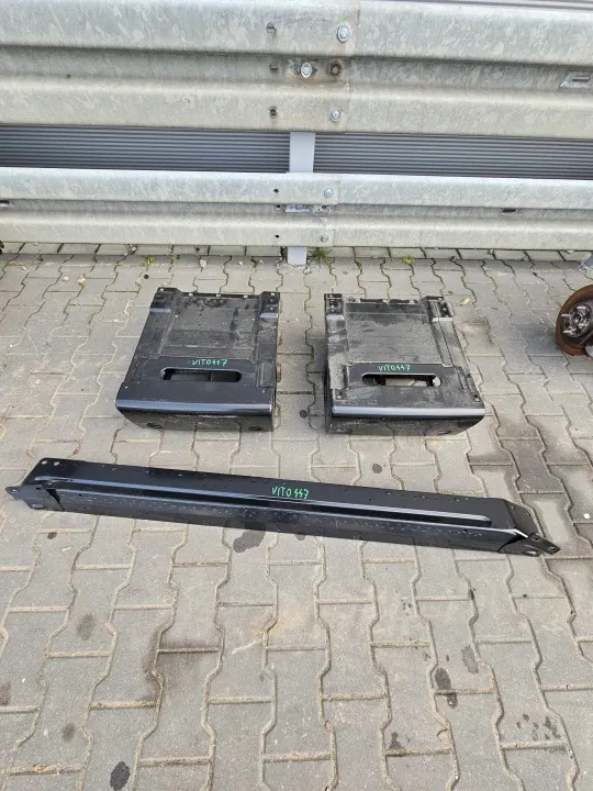 Bases de assento Mercedes Vito 447 OEM A4479104700 image 2