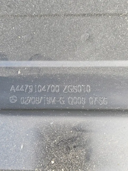 Bases de assento Mercedes Vito 447 OEM A4479104700 image 3