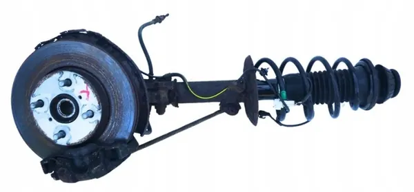 OEM oikea eturenkaanivel Toyota Yaris II 1.4 D4D image 2