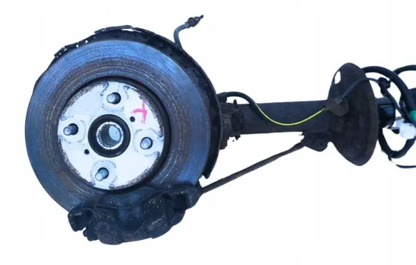 OEM oikea eturenkaanivel Toyota Yaris II 1.4 D4D image 3