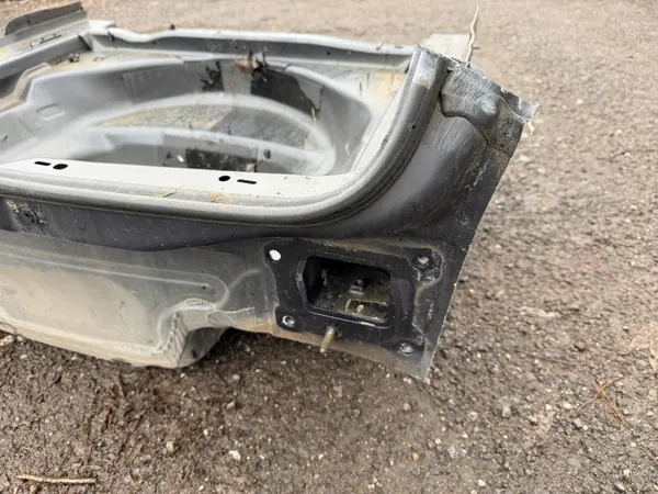 Panneau coffre Audi A4 B9 Avant OEM CPS4086457335 image 3