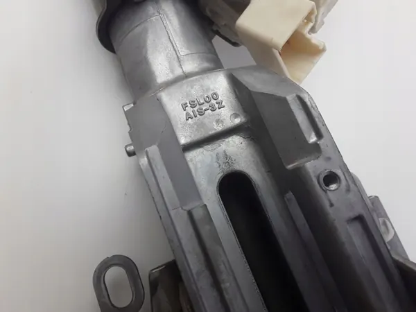 Croix de colonne direction Subaru Forester OEM 34500FL030 image 3