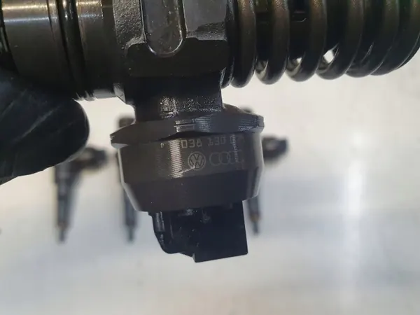 OEM 038130079TX ruiskutusmäntä 1.9 TDI:lle image 3