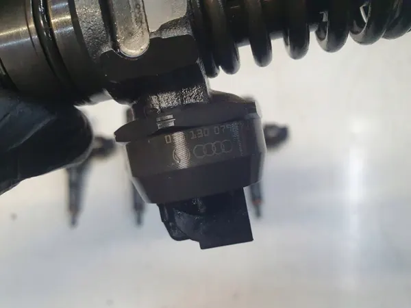 OEM 038130079TX ruiskutusmäntä 1.9 TDI:lle image 4