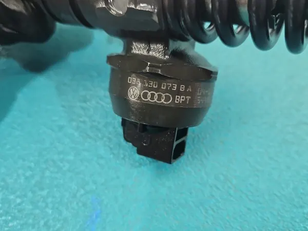 Pompe à lave-glace OEM 0414720216 testée 1.9 TDI image 3