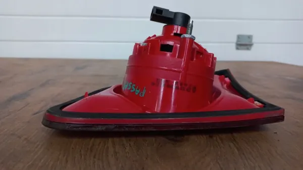 VW PASSAT B6 Luz trasera izquierda del maletero ZSB3C9945093A image 2