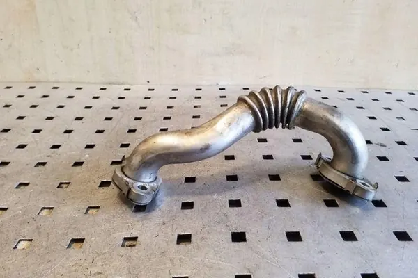 EGR Pipe SKODA OCTAVIA II 1.6L diesel 2012 03L131521Q image 2