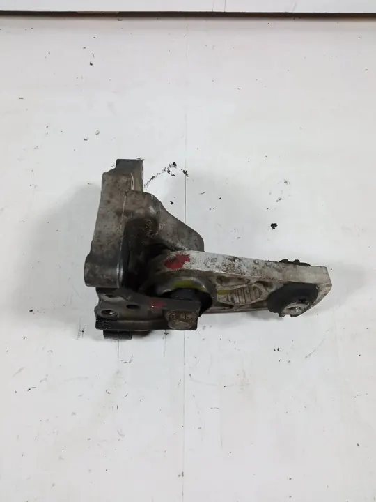 Renault Espace IV 3.0DCI Brackets and Mounts 8200557827 image 3