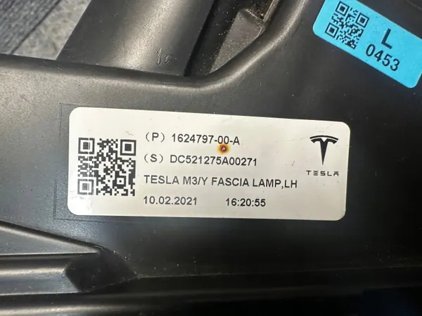 Tesla Model Y Levage LED Halogène Gauche OEM 1624797-00-A image 7