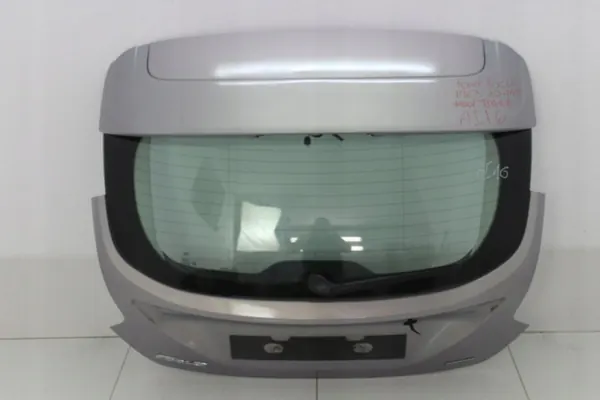 Tapa Maletero Ford Focus MK3 OEM 360214544 - Usado image 2