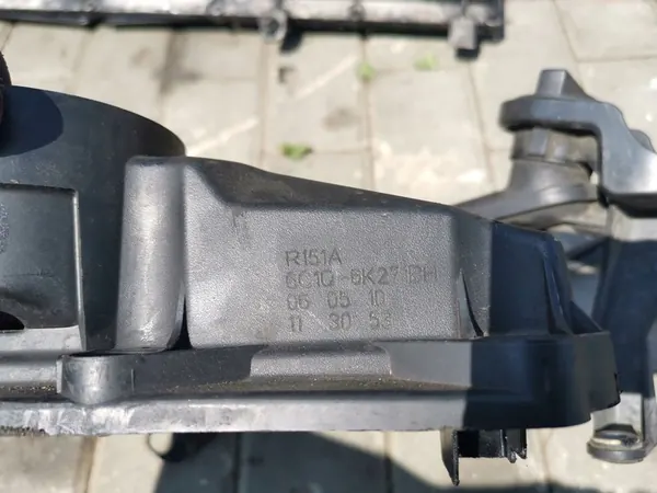 Tampa de Válvula Peugeot OE 6C1Q-6K271BH image 4