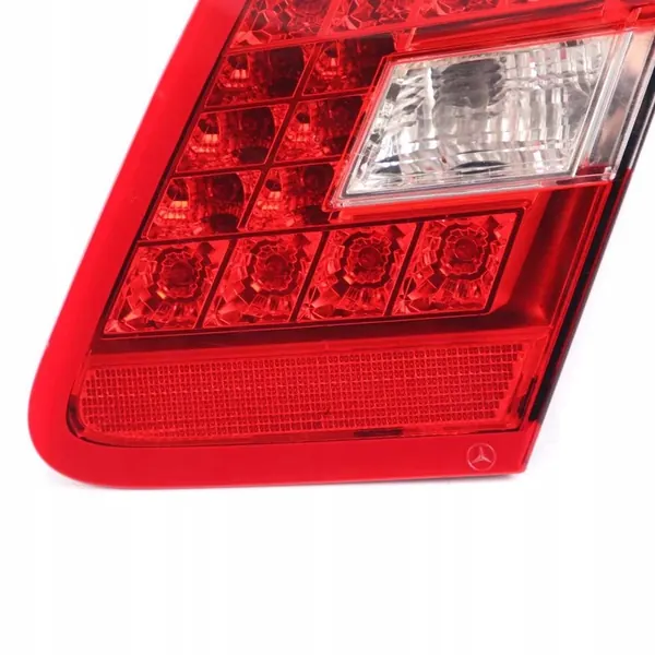 Mercedes W212 Rechter Achterlicht OEM A2129060258 image 3