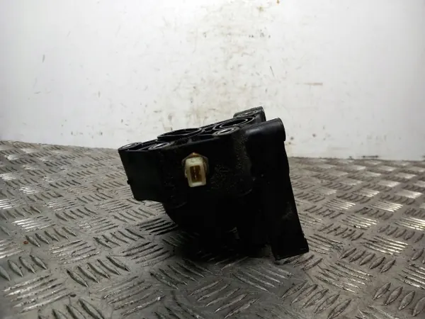 Kia Ölfiltergehäuse OEM FOB21079 - Gebrauchtteil image 3