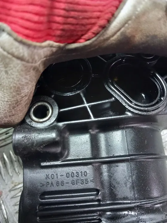 Kia Ölfiltergehäuse OEM FOB21079 - Gebrauchtteil image 4