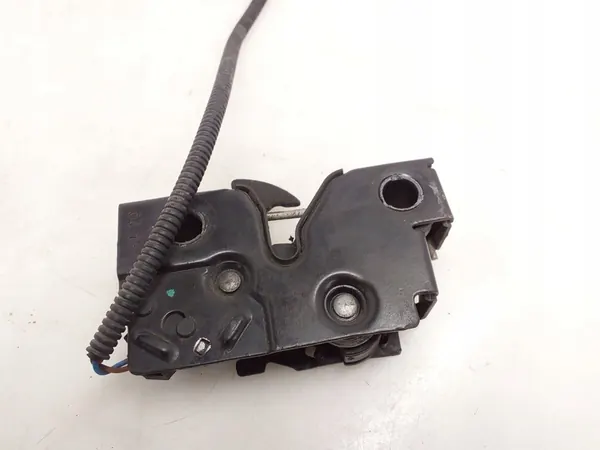 Framhuvudslås VW Caddy Touran Scirocco OEM 2K5823509C image 3