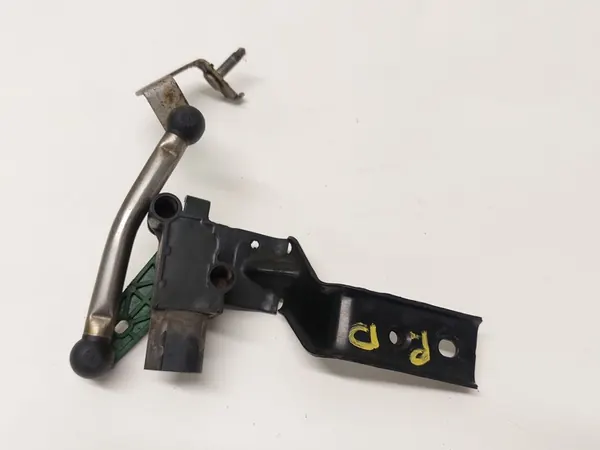 Capteur de suspension pneumatique avant droit Cupra Ateca 5Q0007503 image 1