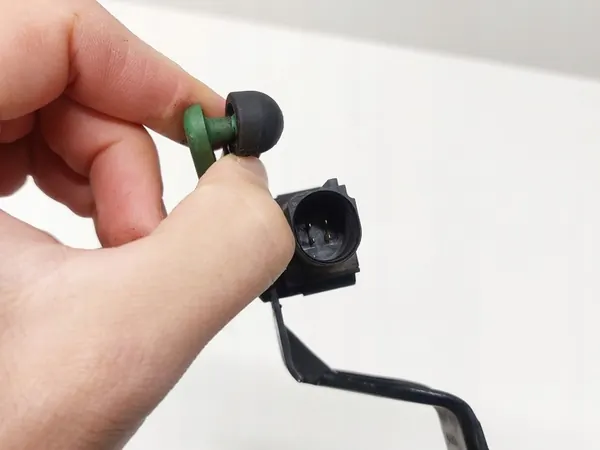 Capteur de suspension pneumatique avant droit Cupra Ateca 5Q0007503 image 6