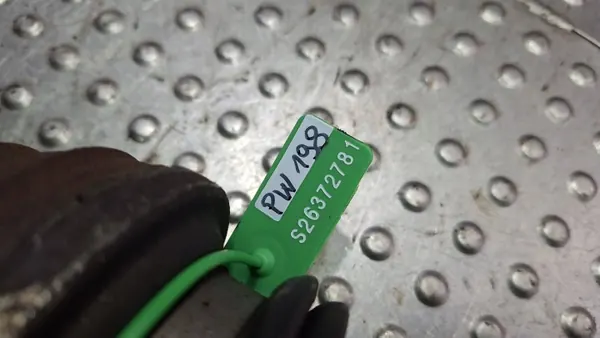 OEM S26372781 Vänster Bakaxelhalva för Audi Q3 image 6