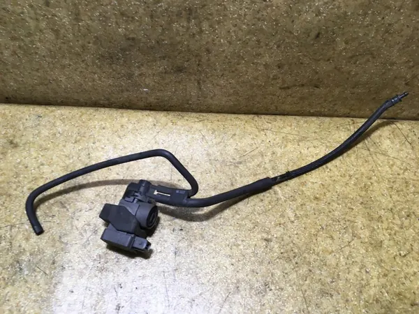 Nissan OE 14956JD70A Válvula de Vácuo image 2