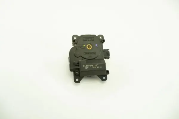 Moteur de chauffage Toyota OEM 063700-8320 Occasion image 3