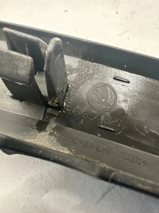 Rear Wheel Arch Trim SKODA KODIAQ 565854820 image 3