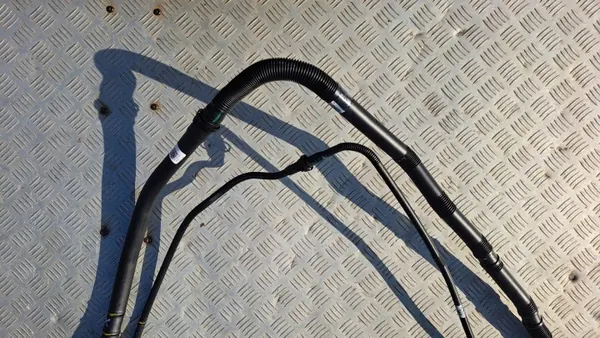 Réservoir AdBlue BMW OEM 7440011 pour X5 G05 2023 image 10
