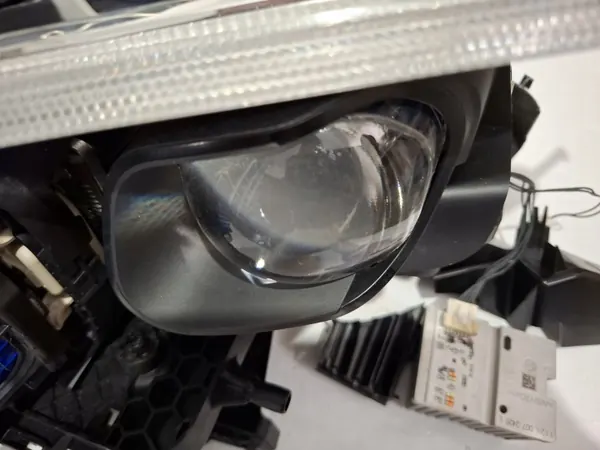 Refletor LED esquerdo Mercedes GLC W253 OEM A2539064903 image 3