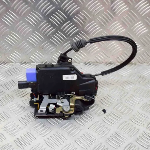 Vorderer linker Türschloss VW Phaeton 5.0L 3D1837015A image 2