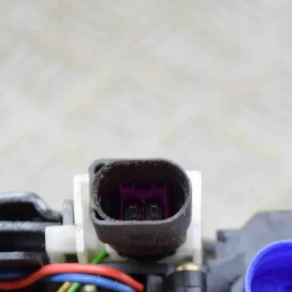 Vorderer linker Türschloss VW Phaeton 5.0L 3D1837015A image 5