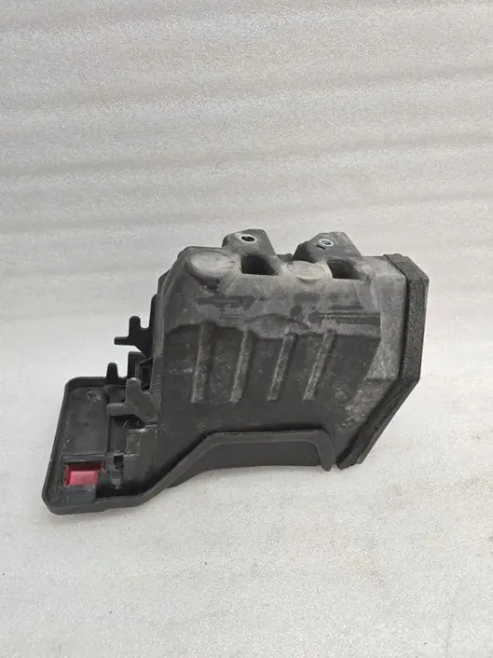 Batterieträger Volvo XC60 2019 OEM 32244071 image 3