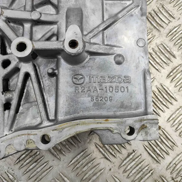 Mazda Distributiekettingkap OEM R2AA10501 Gebruikt image 6