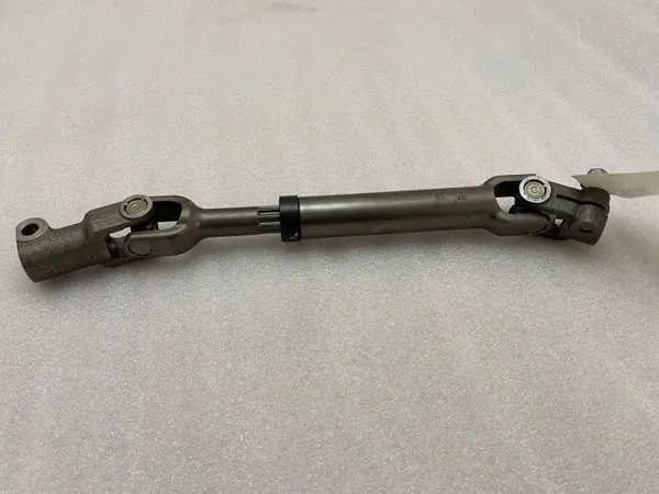 Joint de colonne de direction Ford Kuga III 2020 OEM LX6C30662AA image 2