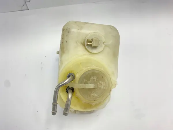 Tuulilasinpesunesteen säiliö Mercedes W124 image 3