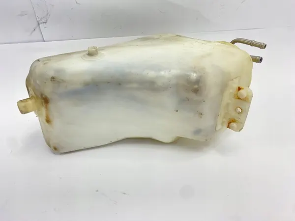 Tuulilasinpesunesteen säiliö Mercedes W124 image 5