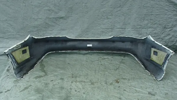 Parachoques trasero Mercedes CLA W117 image 7