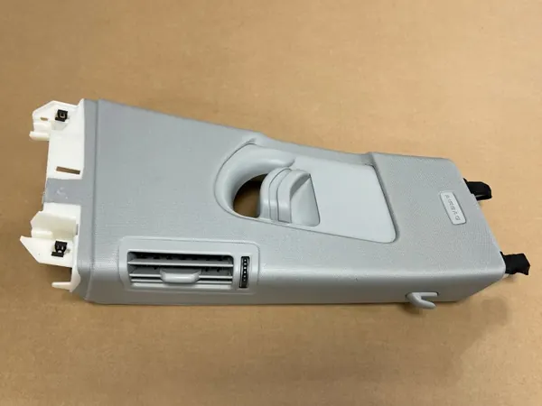 Cache de pilier droit Audi A7 OEM 4K8867244D 8LG image 2