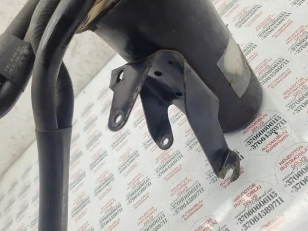 Polttoainesuodatin kotelo OEM 3C0130295A VW Passat B6 image 4