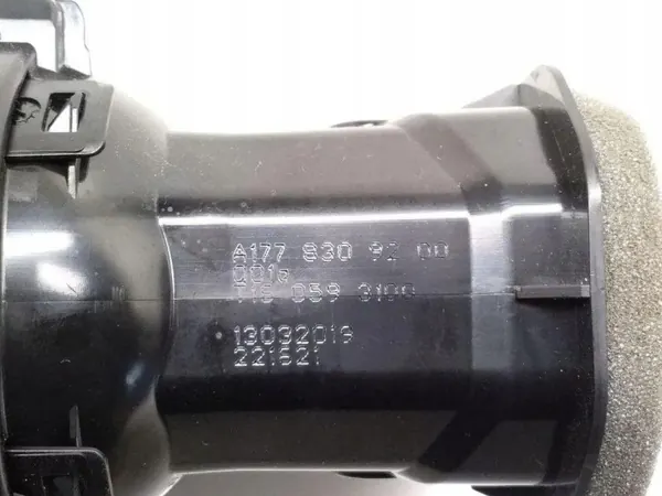 Mercedes-Benz Luftansaugung OEM A1778309200 - Gebraucht image 6
